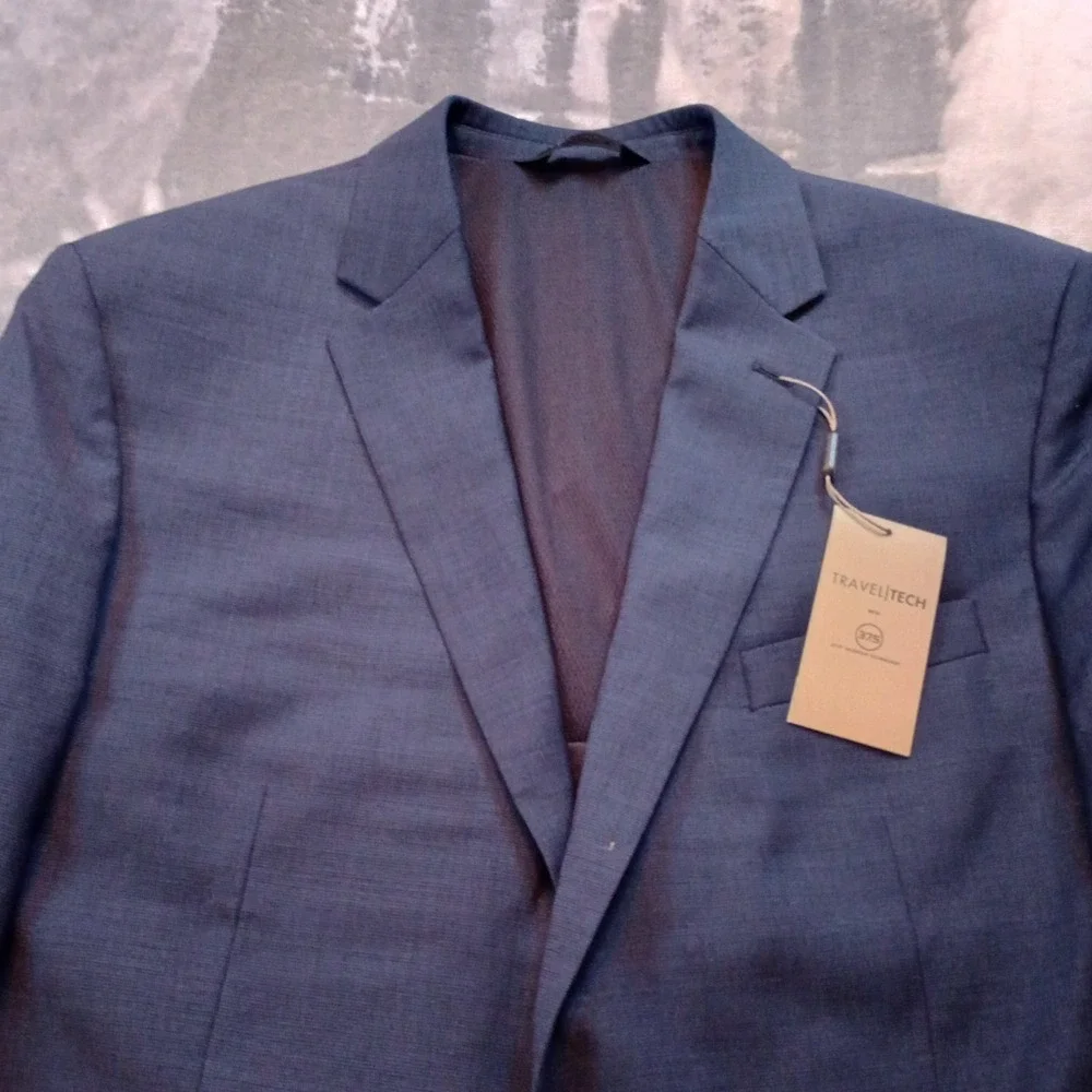 Jos A Bank Travel‎ Tech Blazer Jacket 46R Navy Blue Wool Blend Slim Fit Stretch
